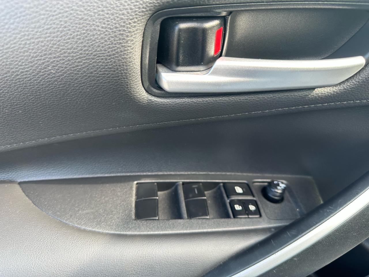 2020 Toyota Corolla SE Photo