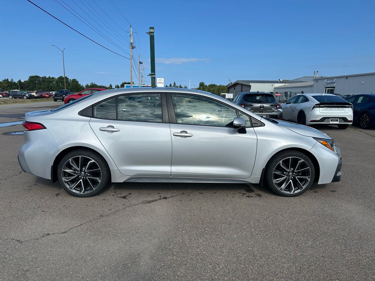2020 Toyota Corolla SE Photo3