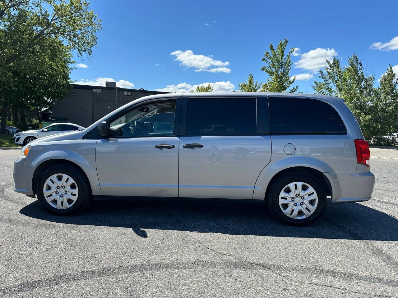 2018 Dodge Grand Caravan CANADA VALUE PACKAGE // CERTIFIED // 1Y WARRAN INC - Photo #9