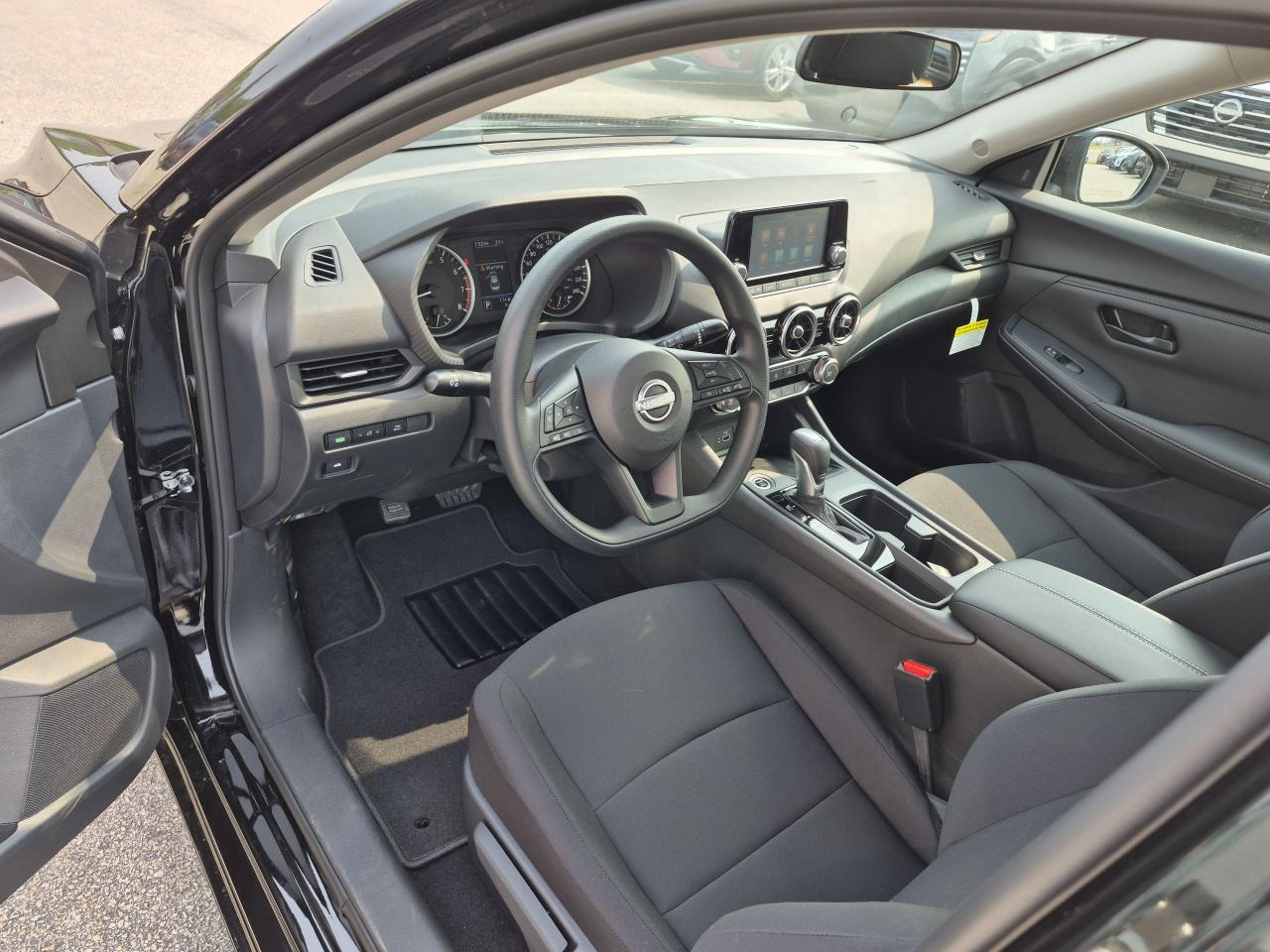 2025 Nissan Sentra S Plus Photo9