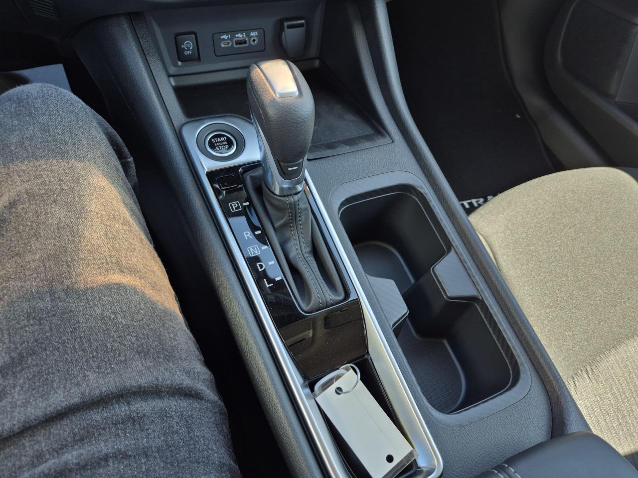 2025 Nissan Sentra SV Photo26