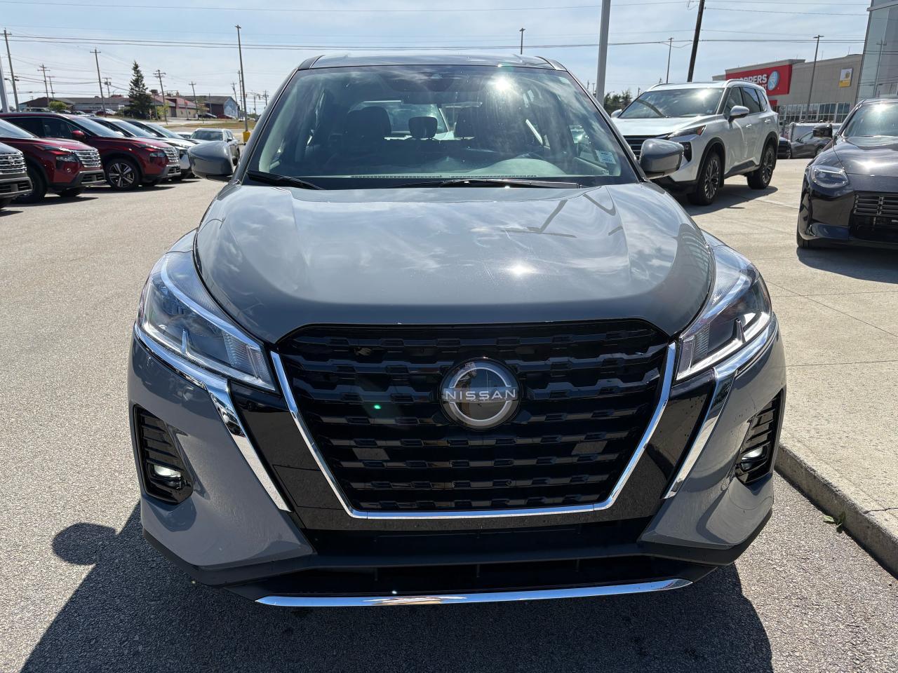 2025 Nissan Kicks Play S FWD Photo2