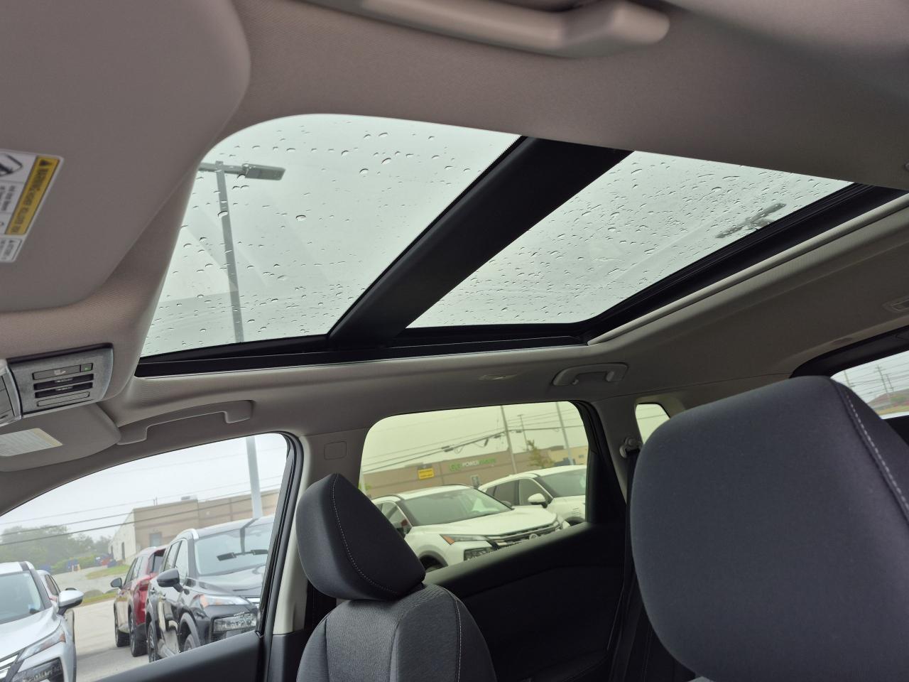 2025 Nissan Rogue SV MOONROOF Photo12