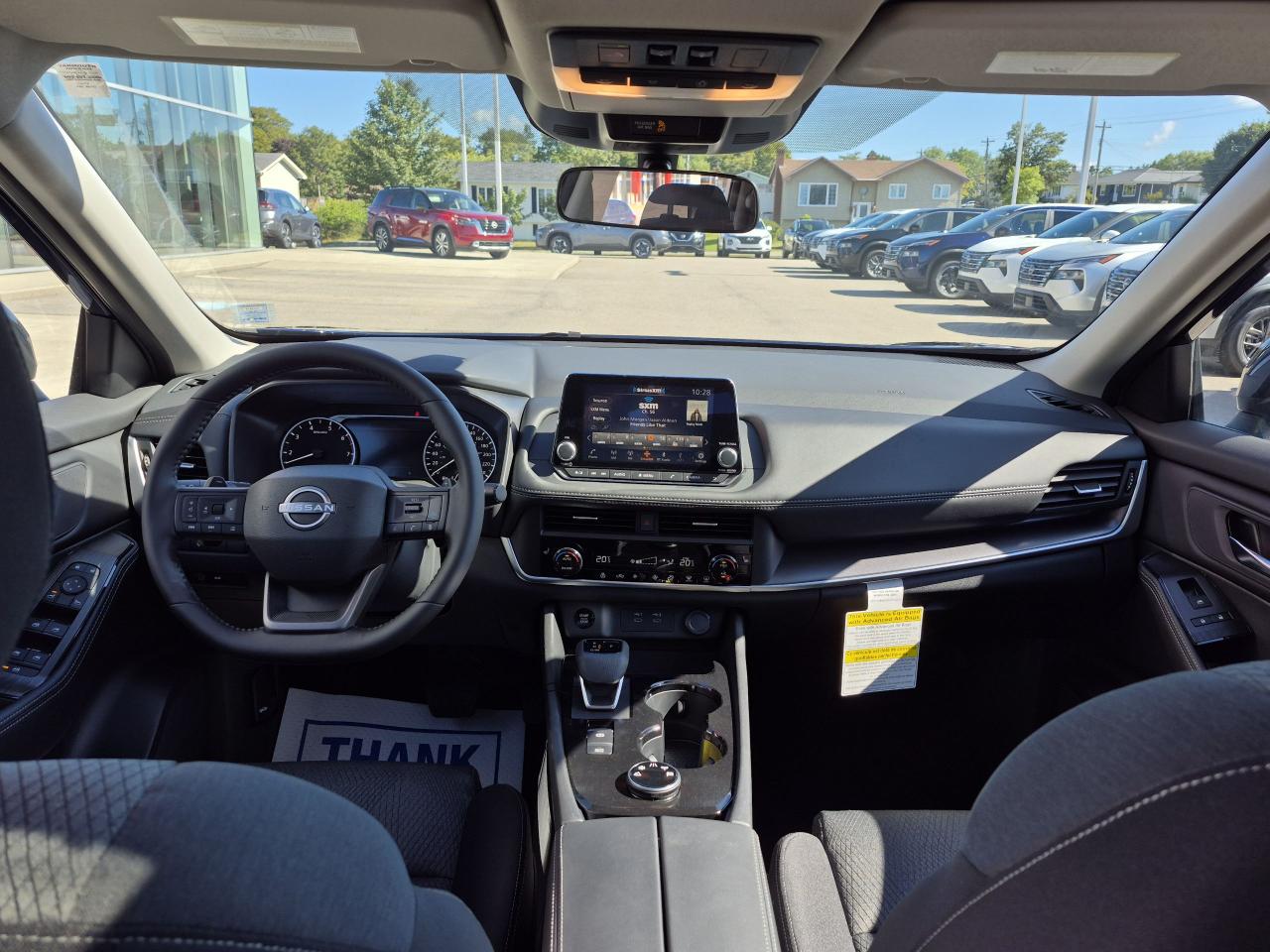 2025 Nissan Rogue SV MOONROOF Photo13