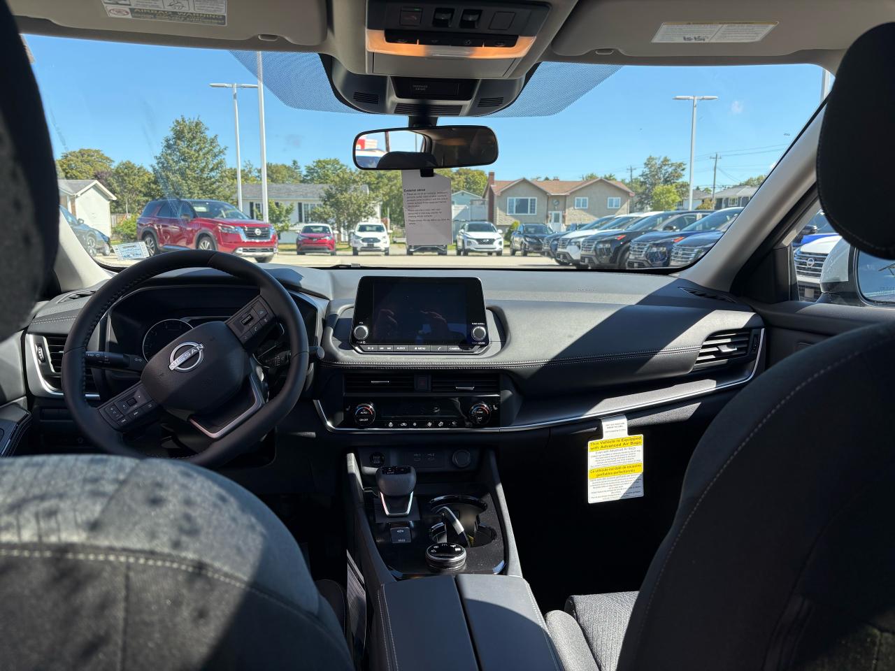 2025 Nissan Rogue SV MOONROOF Photo23