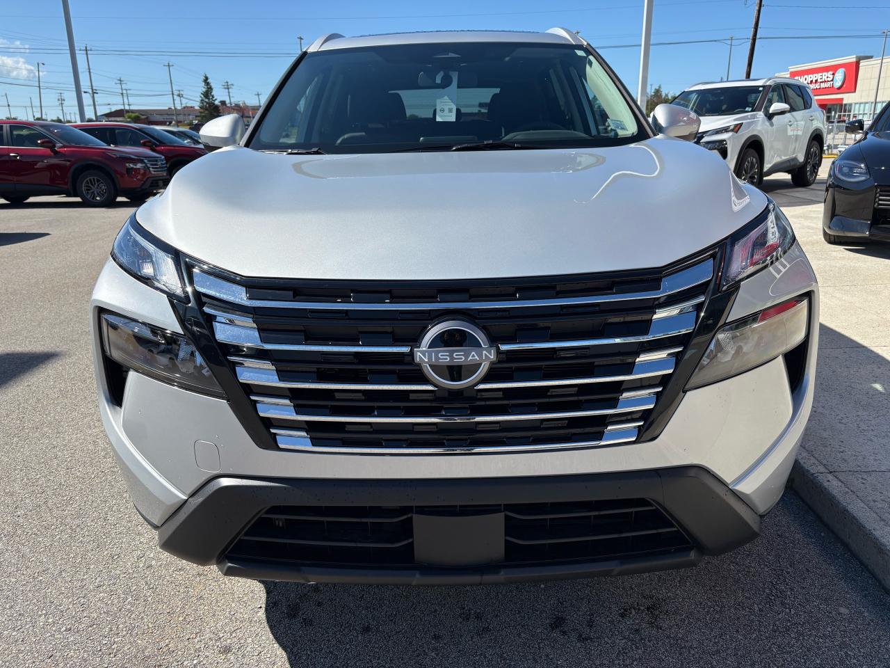 2025 Nissan Rogue SV MOONROOF Photo17