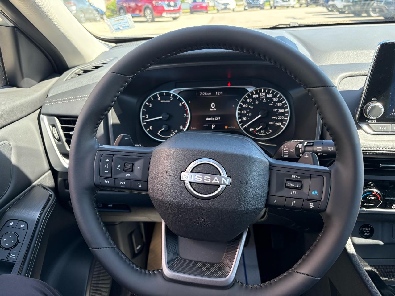 2025 Nissan Rogue SV MOONROOF Photo26