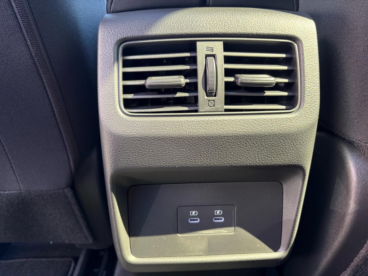 2025 Nissan Rogue SV MOONROOF Photo22