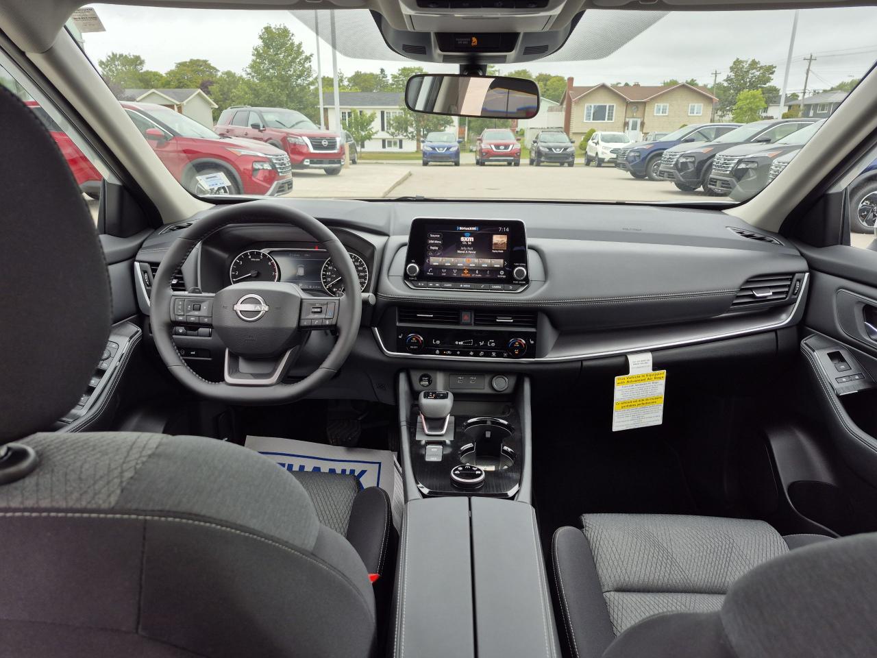 2025 Nissan Rogue SV MOONROOF Photo30