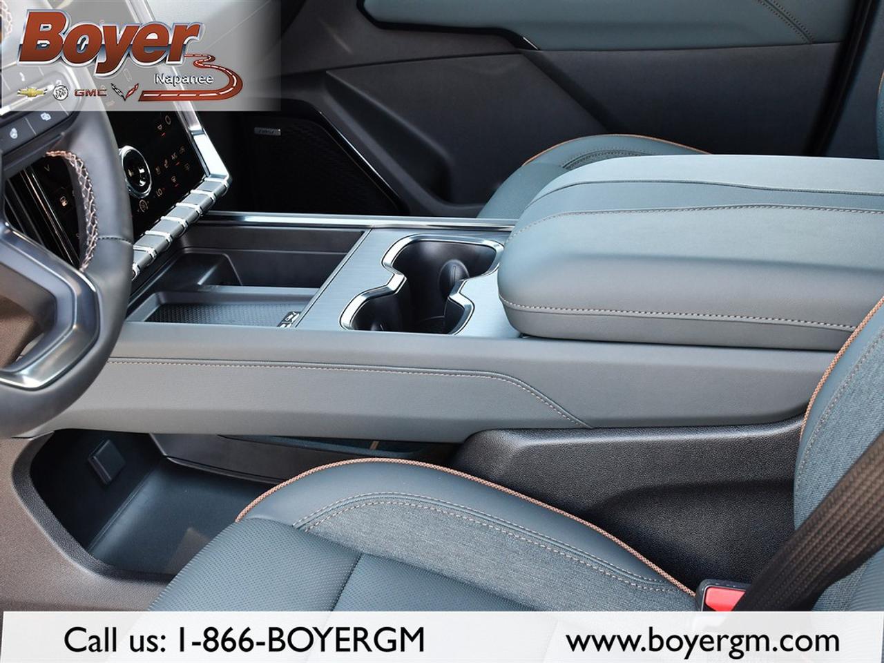 2026 GMC Acadia AWD AT4 Photo