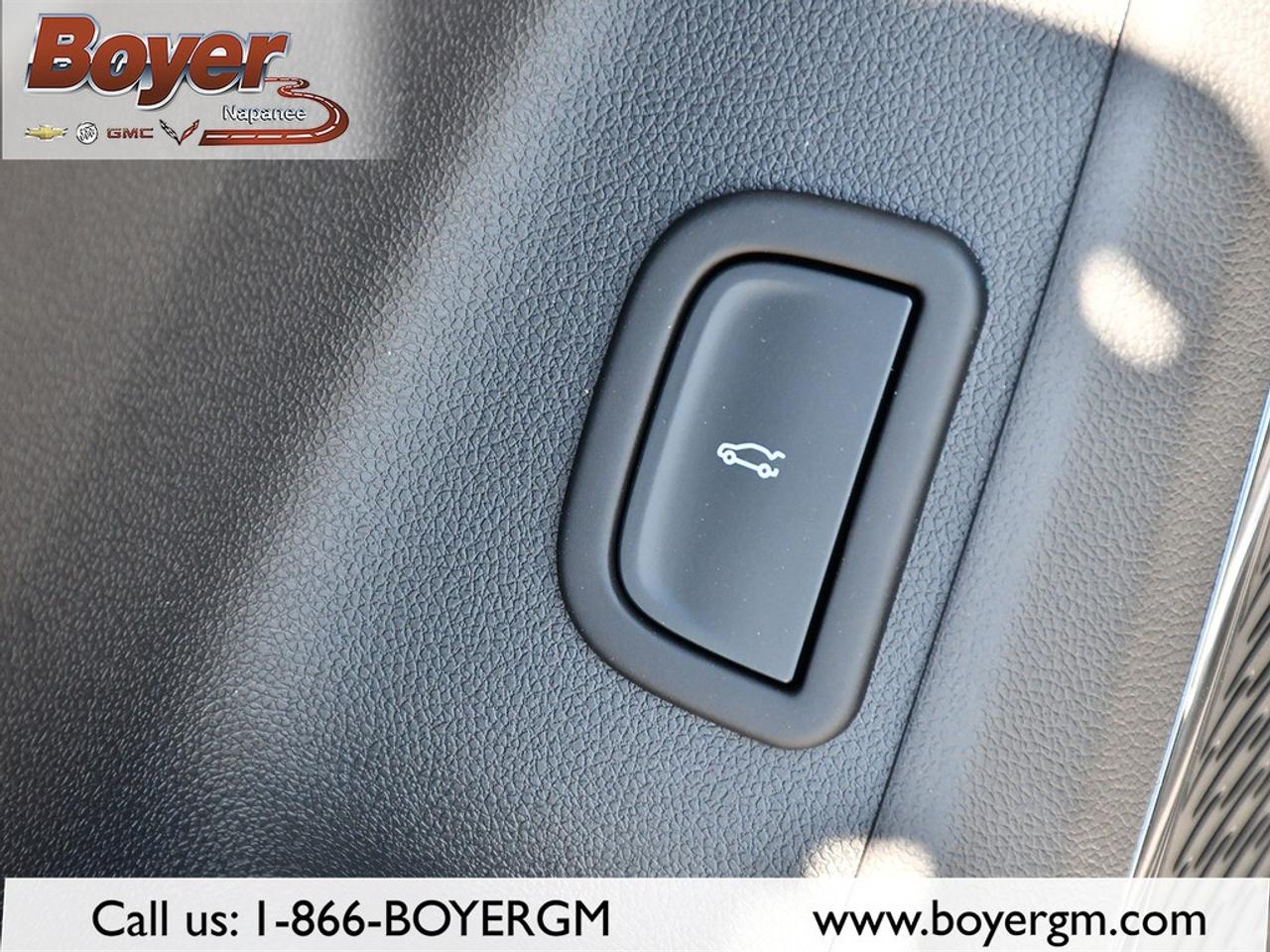 2026 GMC Acadia AWD AT4 Photo