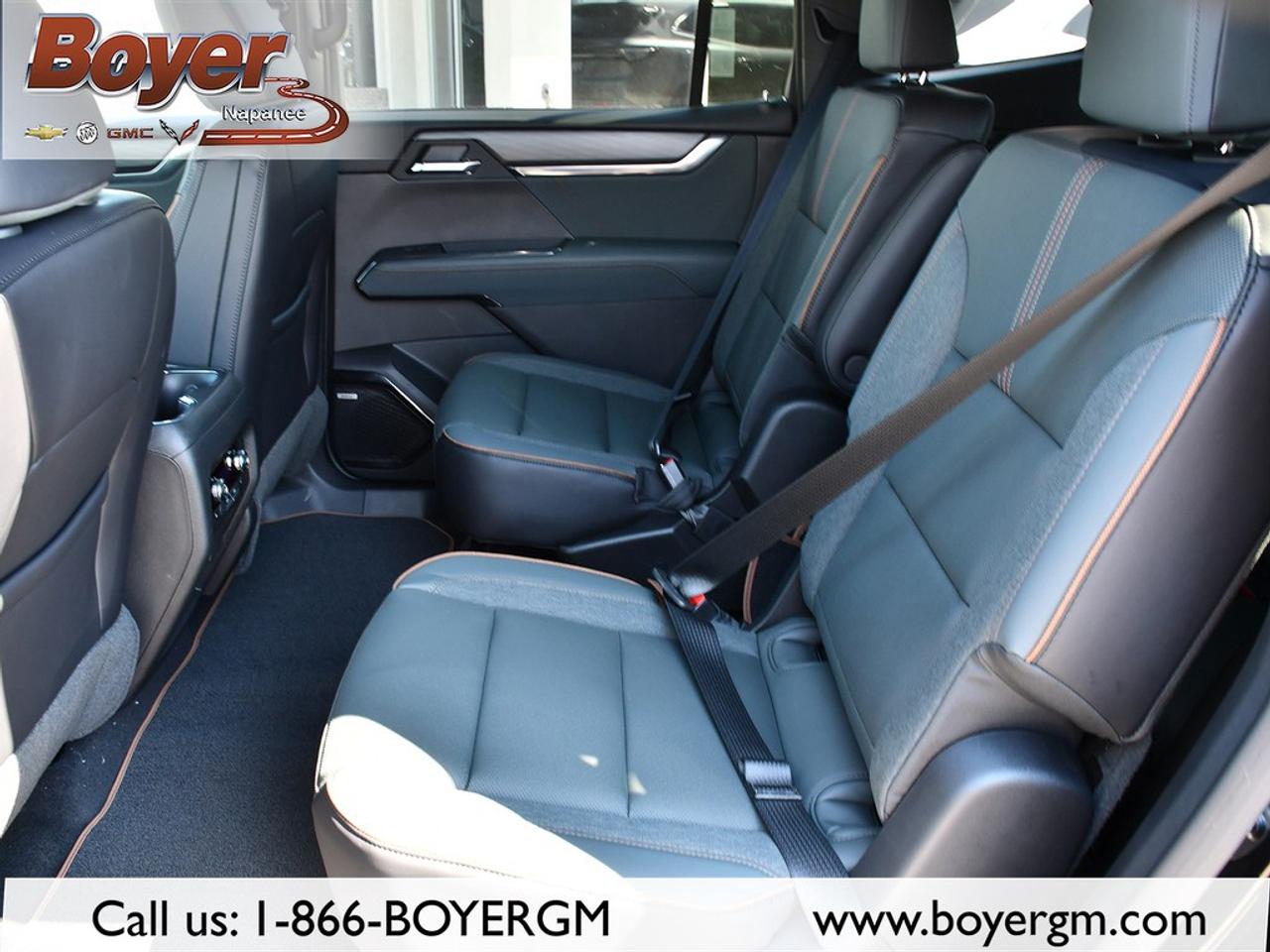 2026 GMC Acadia AWD AT4 Photo