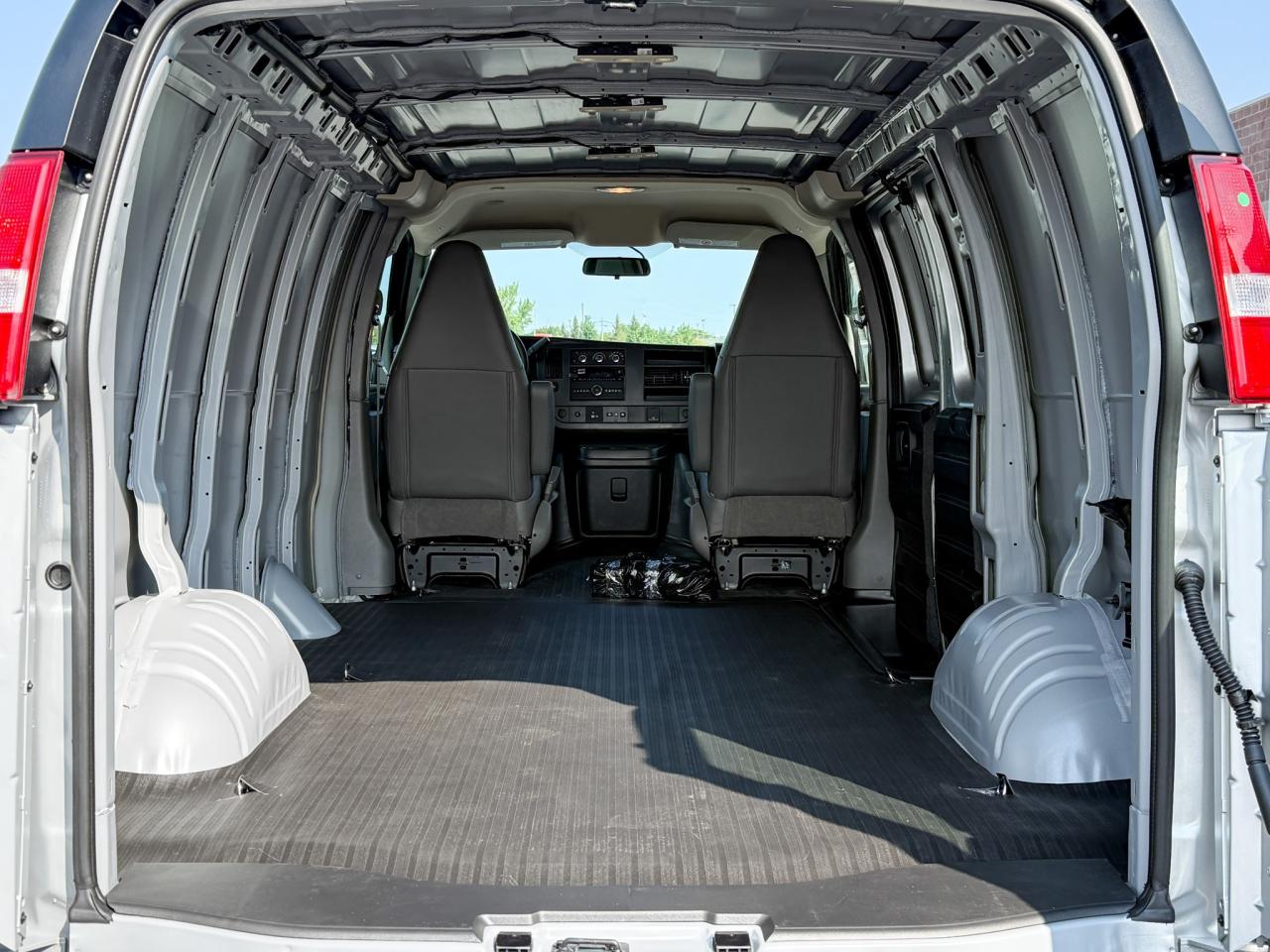 2025 Chevrolet Express 2500 Work Van 4.3L V6, REMOTE START/ENTRY, POWER DRIVER SEAT, AIR CONDITIONING, CRUISE CONTROL, MP3 PLAYER, BLUETOOTH, REAR VISION CAMERA Photo