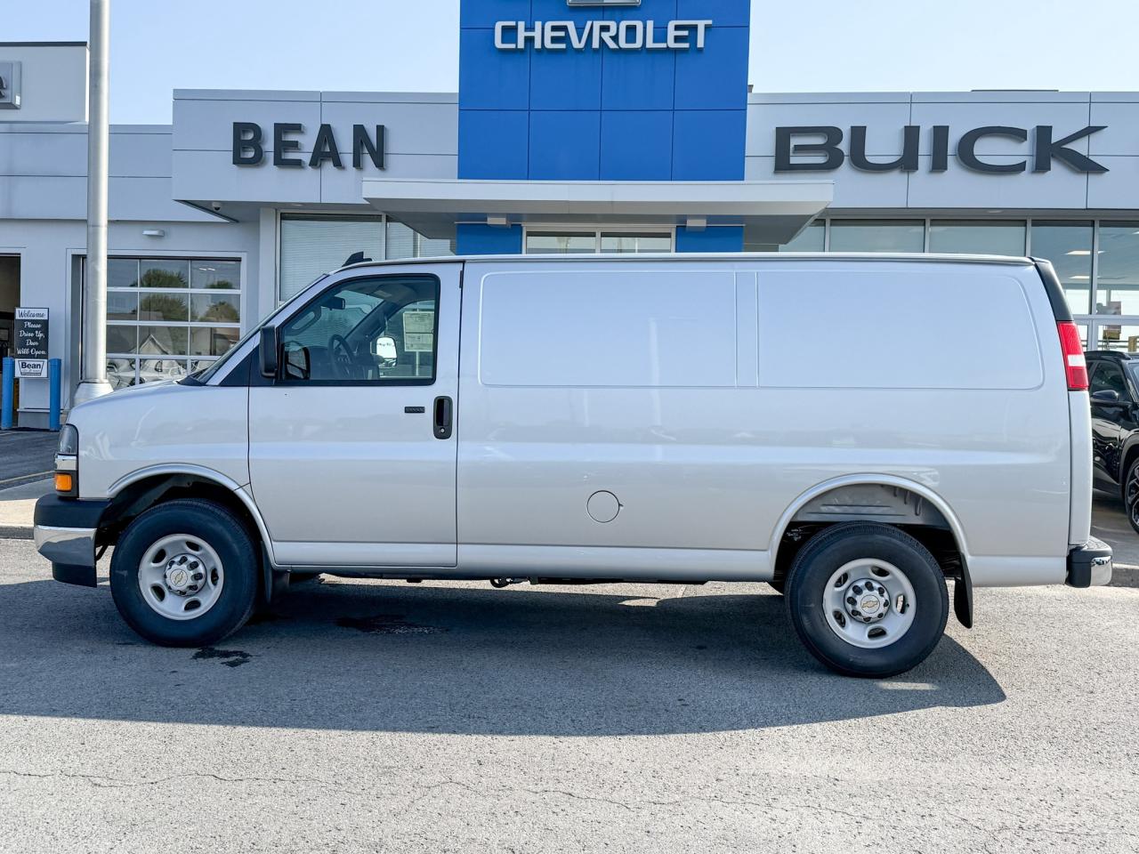 2025 Chevrolet Express 2500 Work Van 4.3L V6, REMOTE START/ENTRY, POWER DRIVER SEAT, AIR CONDITIONING, CRUISE CONTROL, MP3 PLAYER, BLUETOOTH, REAR VISION CAMERA Photo