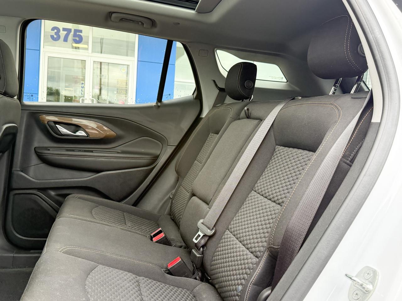 2020 GMC Terrain SLE ONEOWNER, CLEAN CARFAX, 2.0L 4CYL TURBO, ELEVATION AWD, HEATED SEATS, SKYSCAPESUNROOF, REMOTE VEHICLE START, HD REAR VISION CAMERA, 19" GLOSS BLACK ALLOY WHEELS Photo