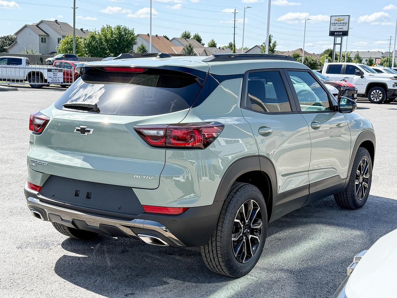 2026 Chevrolet TrailBlazer ACTIV 1.3L 3 CYL WITH REMOTE ENTRY, HEATED SEATS, HEATED STEERING WHEEL, SUNROOF, POWER LIFTGATE, HD REAR VISION CAMERA Photo