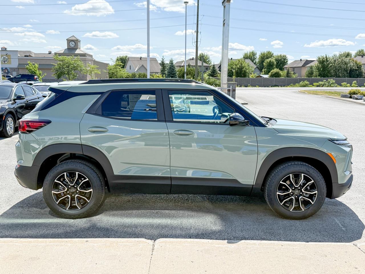 2026 Chevrolet TrailBlazer ACTIV 1.3L 3 CYL WITH REMOTE ENTRY, HEATED SEATS, HEATED STEERING WHEEL, SUNROOF, POWER LIFTGATE, HD REAR VISION CAMERA Photo