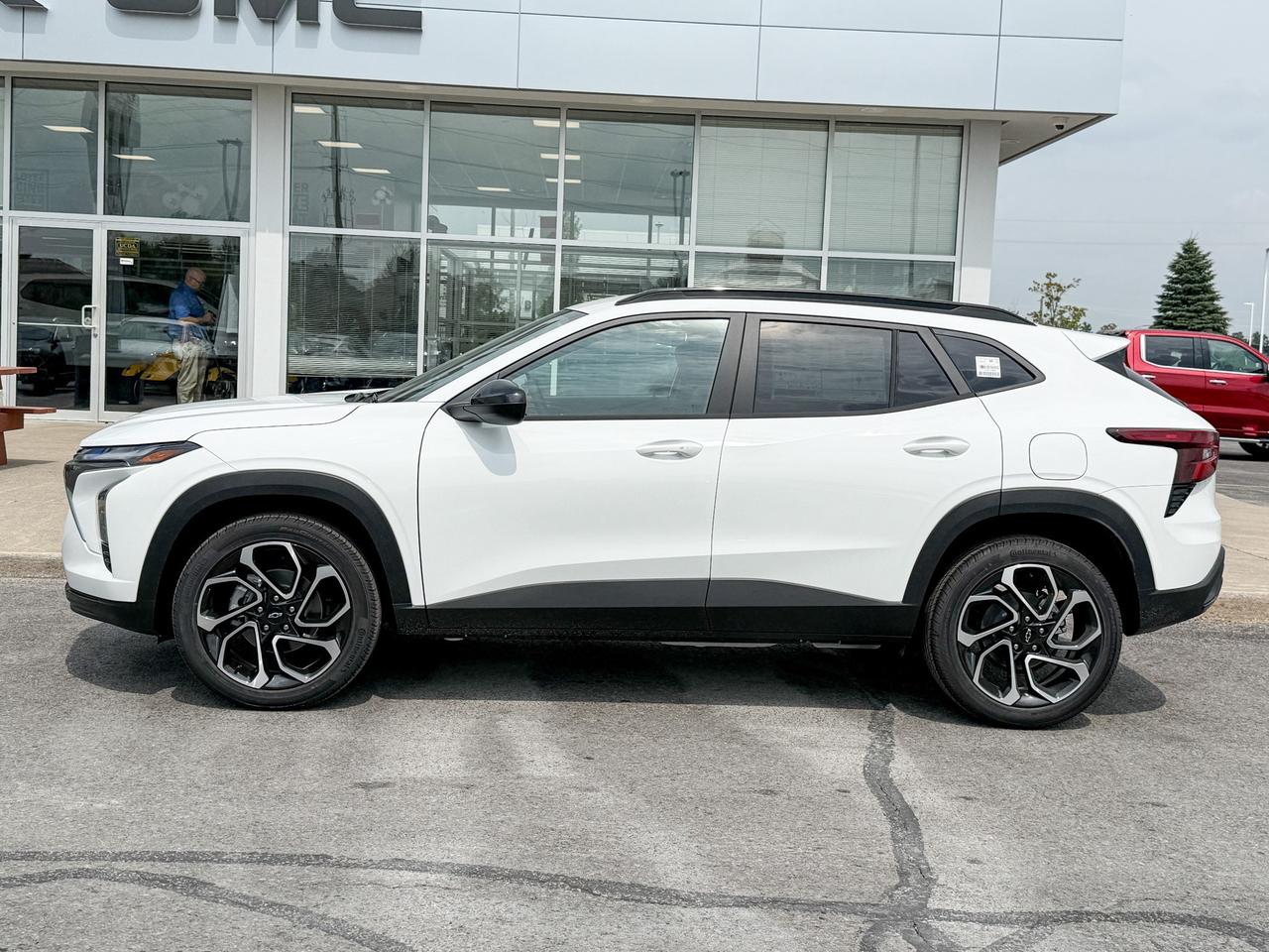 2025 Chevrolet Trax 2RS 1.2L 3 CYL WITH REMOTE START/ENTRY, HEATED SEATS, HEATED STEERING WHEEL, APPLE CARPLAY AND ANDROID AUTO Photo5