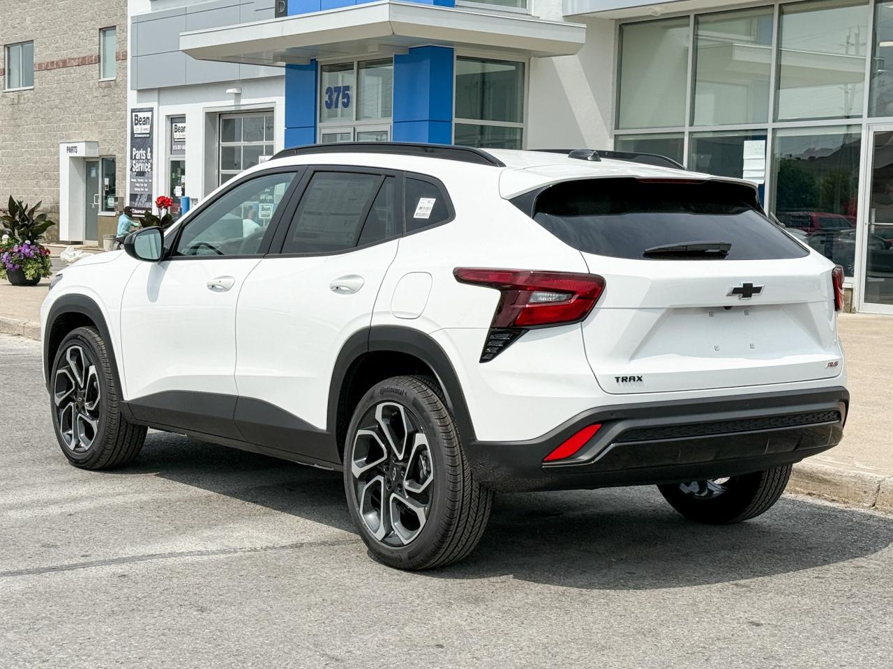 2025 Chevrolet Trax 2RS 1.2L 3 CYL WITH REMOTE START/ENTRY, HEATED SEATS, HEATED STEERING WHEEL, APPLE CARPLAY AND ANDROID AUTO Photo2