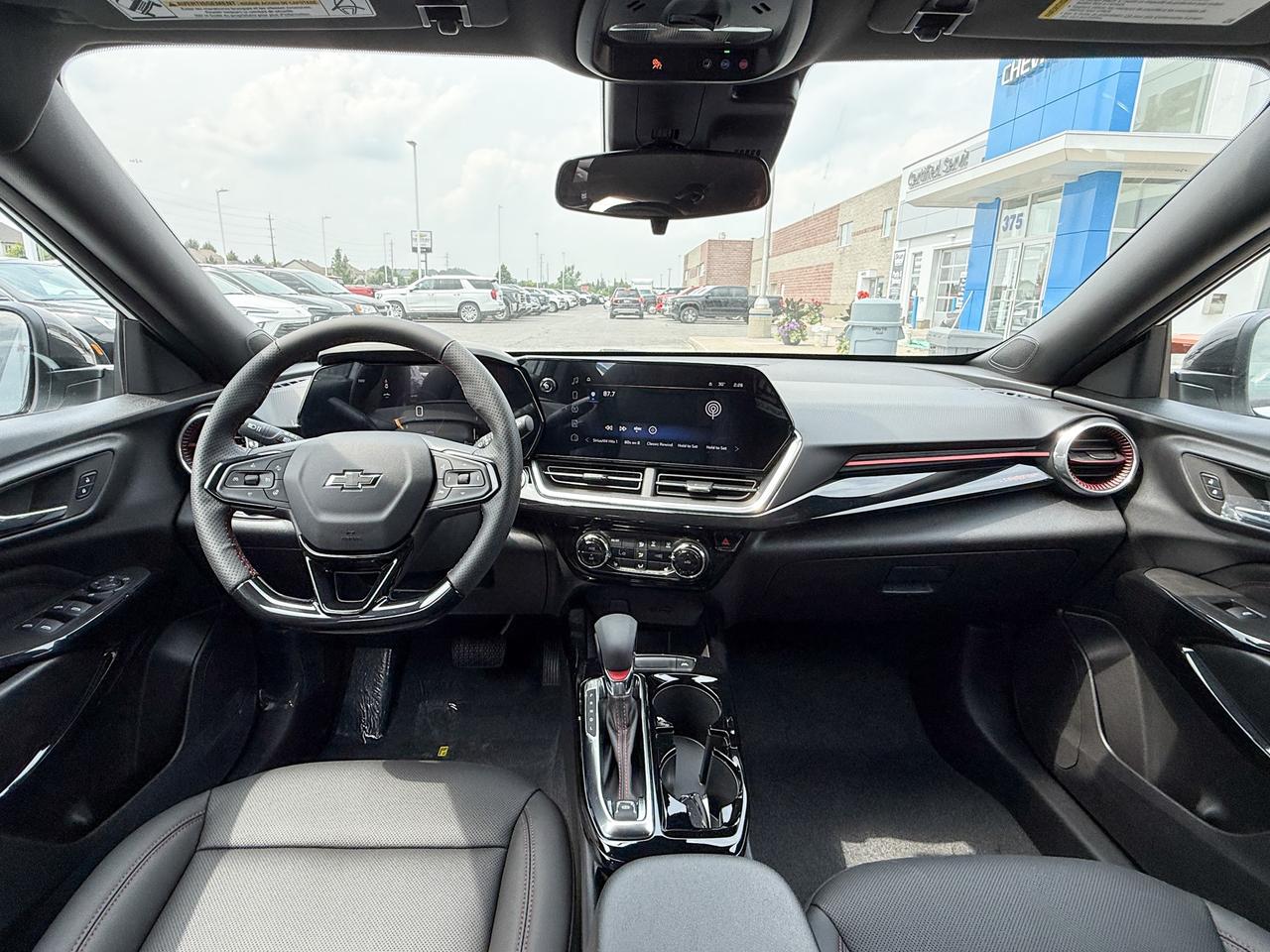 2025 Chevrolet Trax 2RS 1.2L 3 CYL WITH REMOTE START/ENTRY, HEATED SEATS, HEATED STEERING WHEEL, APPLE CARPLAY AND ANDROID AUTO Photo