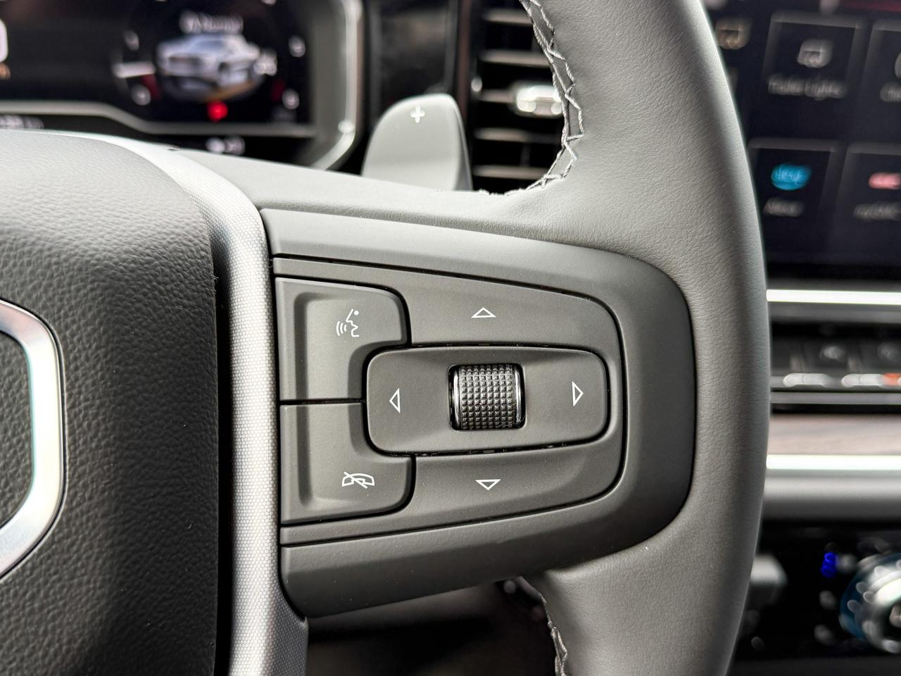 2025 GMC Sierra 1500 SLT 5.3L V8 WITH REMOTE START/ENTRY, HEATED SEATS, HEATED STEERING WHEEL, VENTILATED SEATS, ADAPTIVE CRUISE CONTROL, BOSE SPEAKER SYSTEM Photo