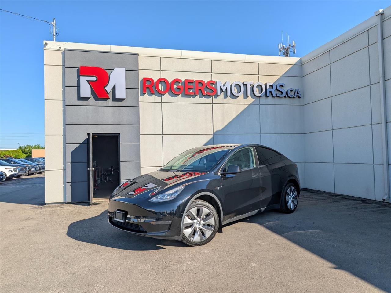 Used 2021 Tesla Model Y LONG RANGE AWD - DUAL MOTOR for sale in Oakville, ON