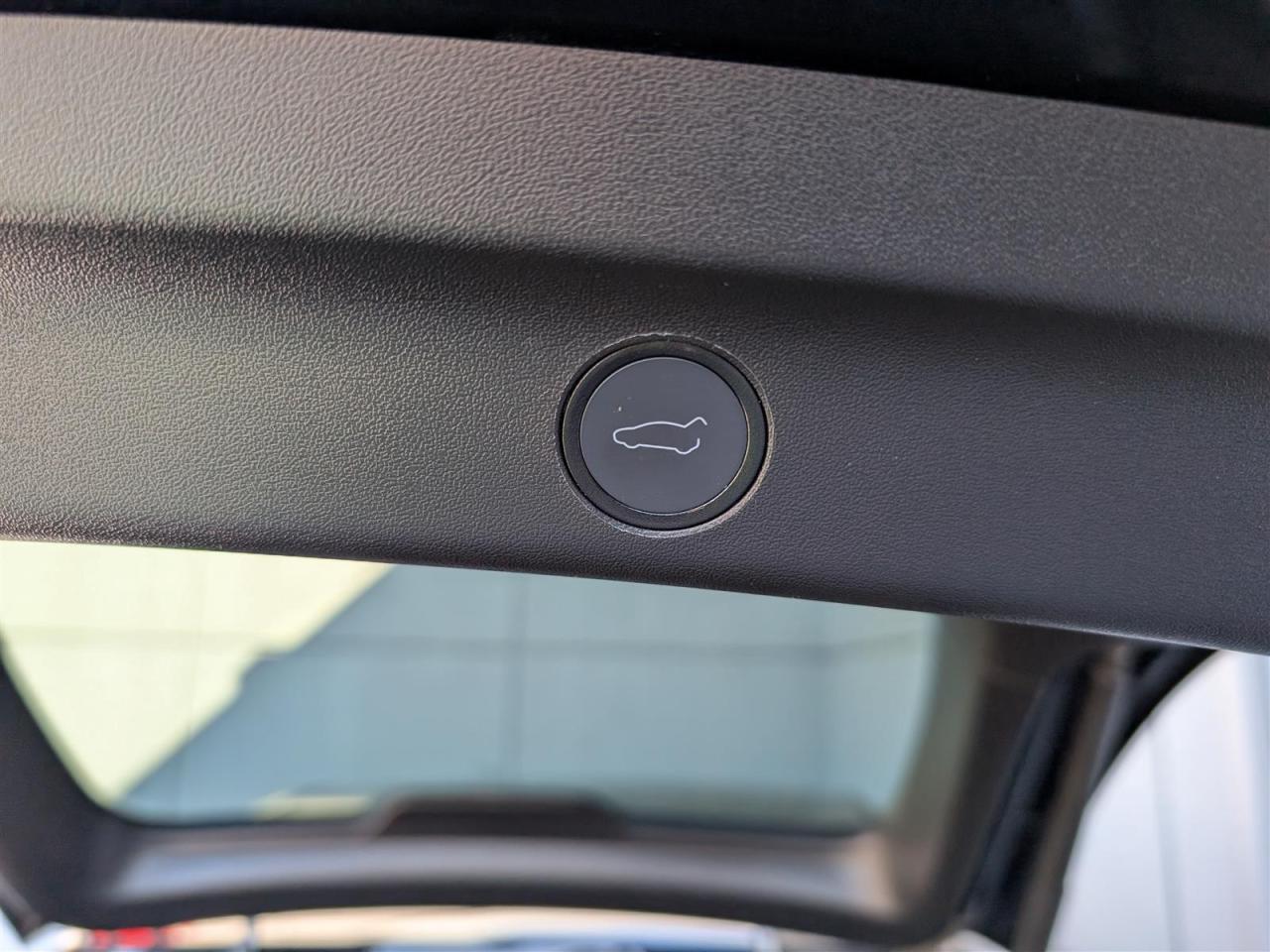2021 Tesla Model Y LONG RANGE AWD - DUAL MOTOR