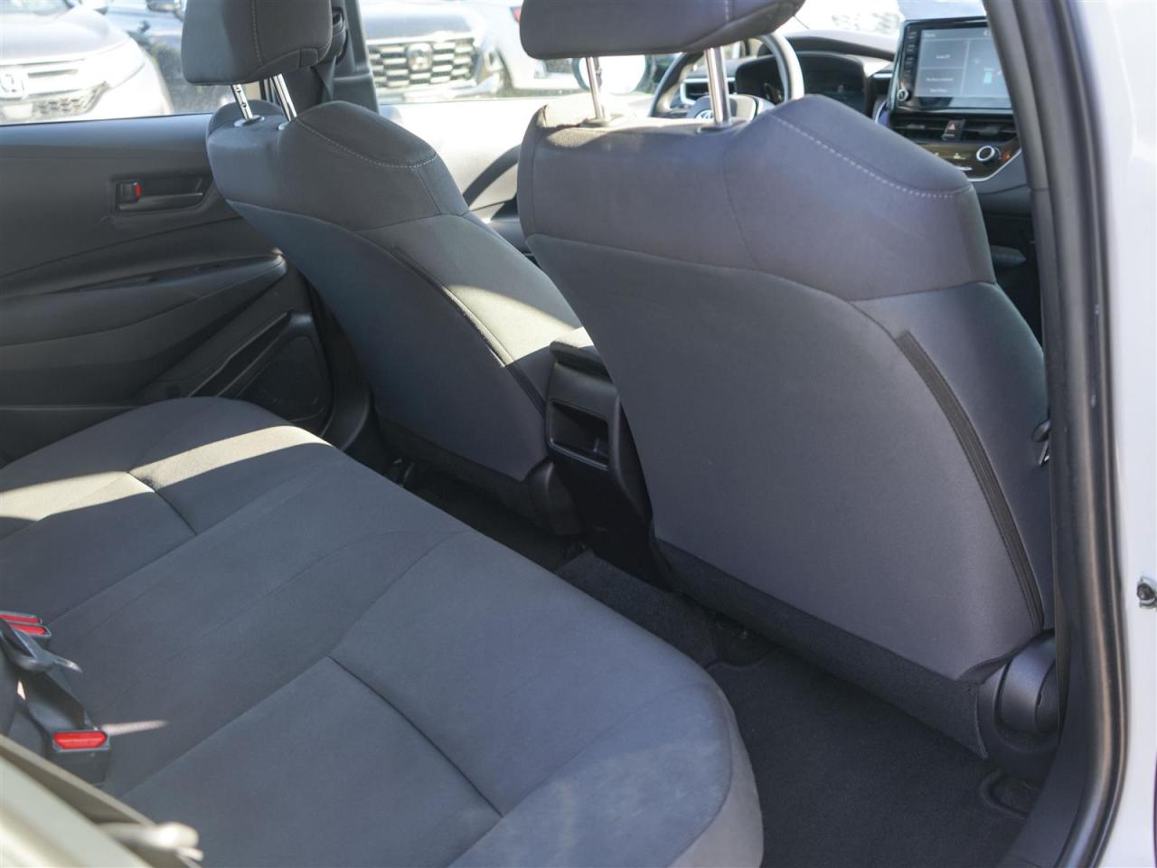 2022 Toyota Corolla HYBRID | NO ACCIDENTS | 7 SERV REC | BLIND Photo