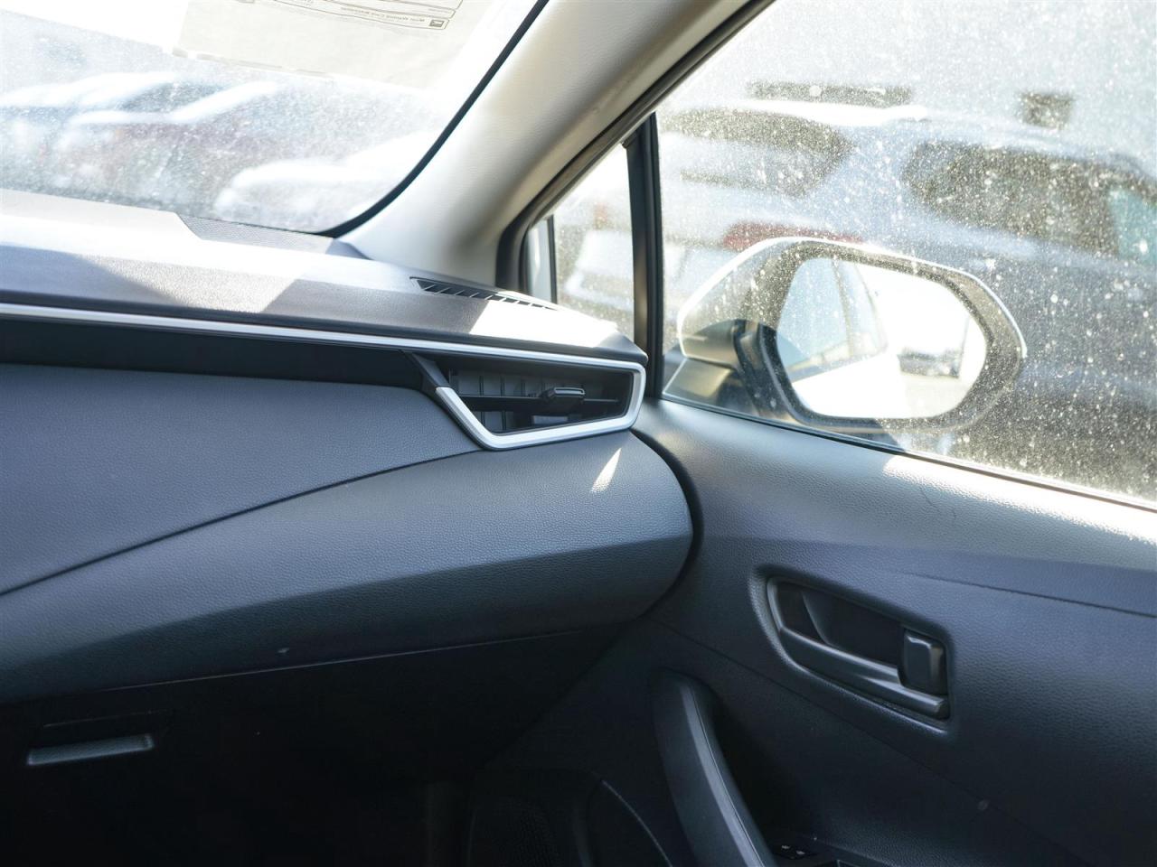 2022 Toyota Corolla HYBRID | NO ACCIDENTS | 7 SERV REC | BLIND Photo