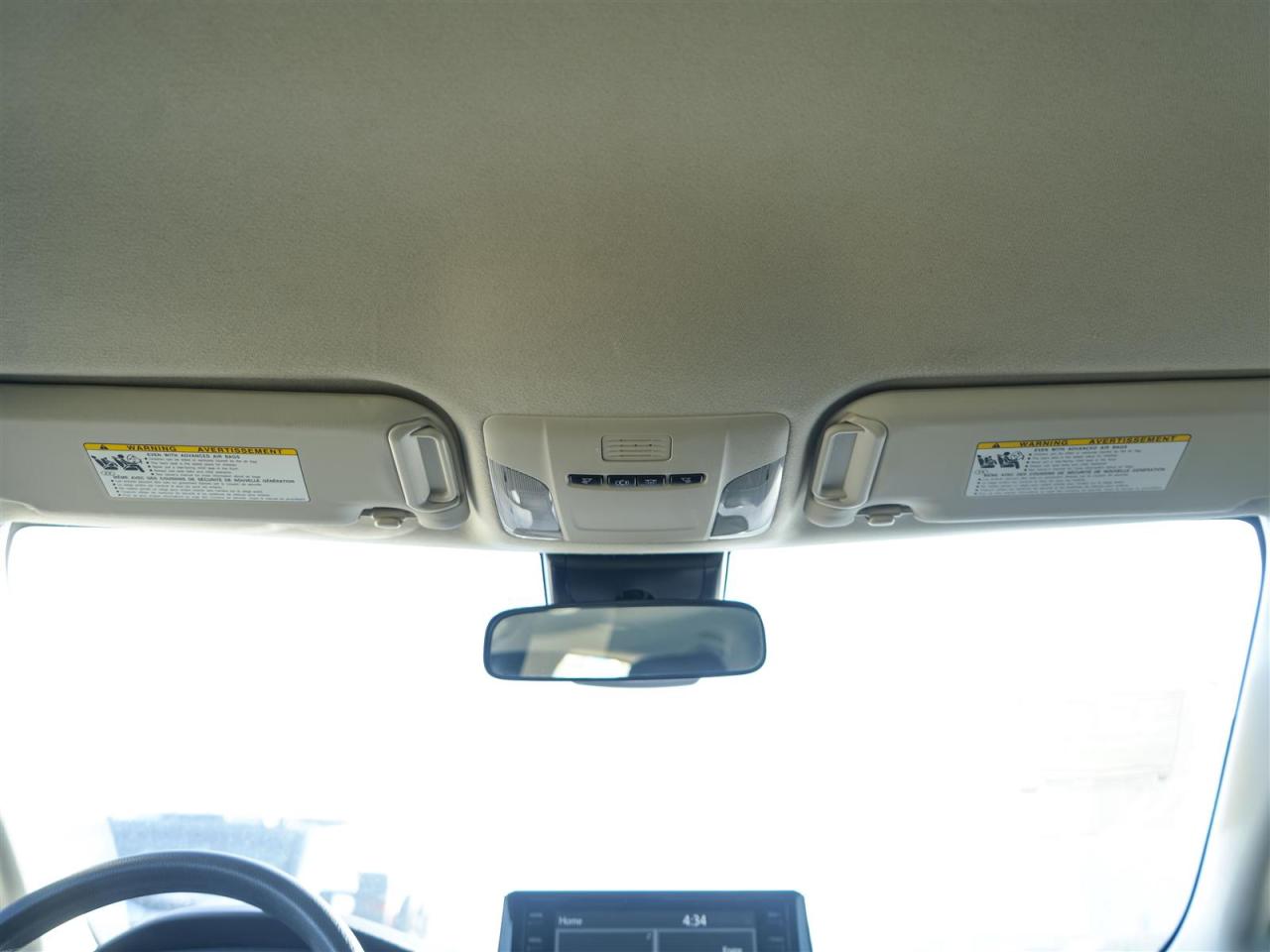 2022 Toyota Corolla HYBRID | NO ACCIDENTS | 7 SERV REC | BLIND Photo