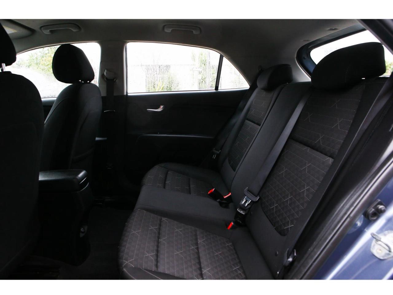 2022 Kia Rio5 S Photo