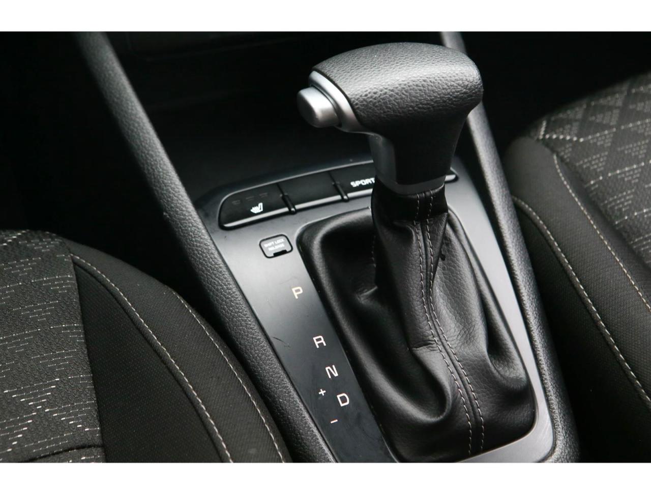 2022 Kia Rio5 S Photo