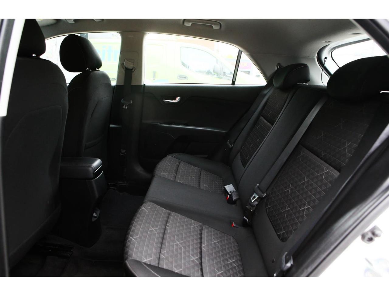 2022 Kia Rio5 S Photo