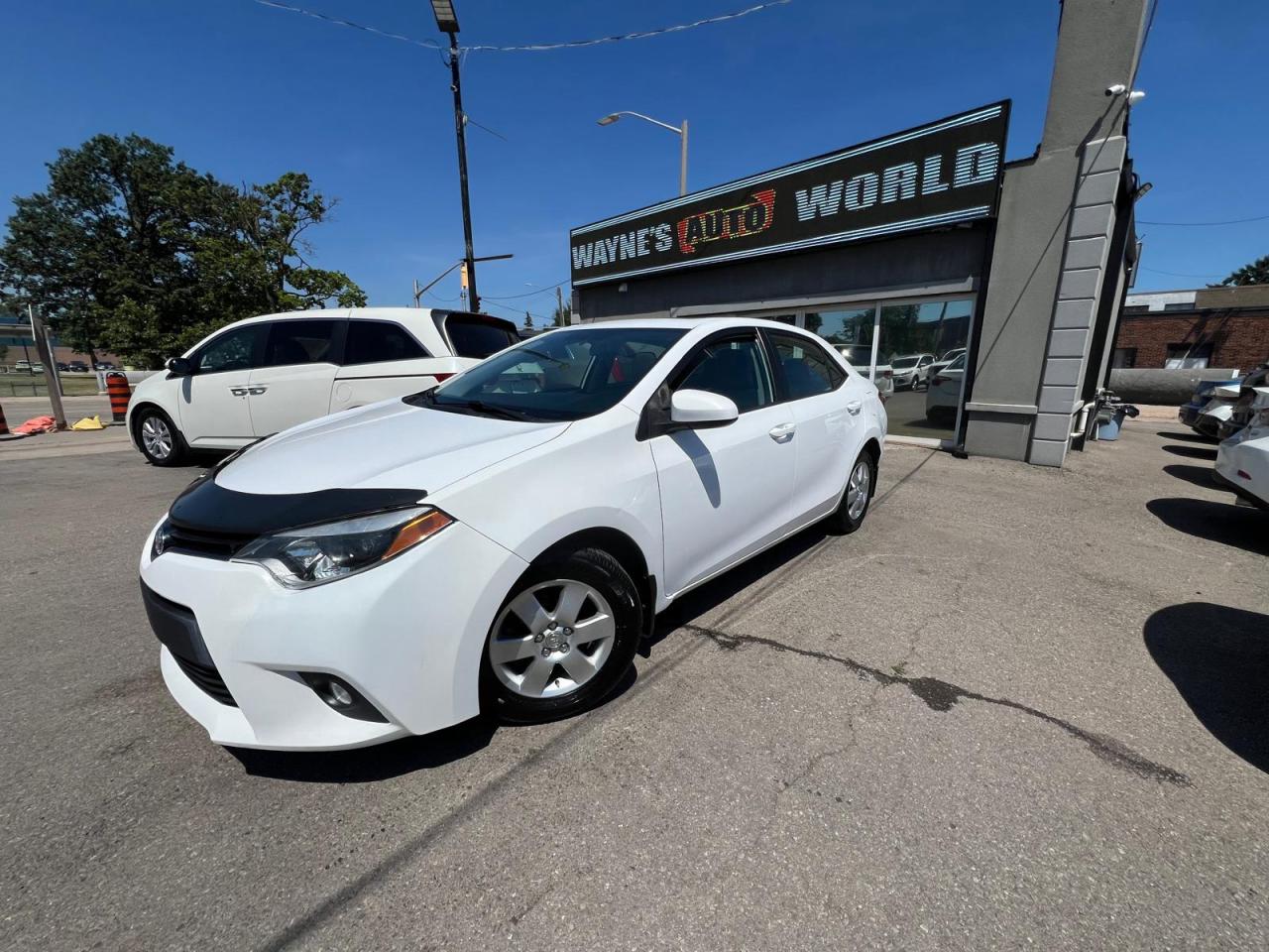 Used 2014 Toyota Corolla LE for sale in Hamilton, ON