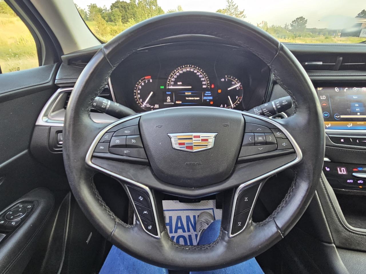 2017 Cadillac XT5 Luxury AWD Photo32