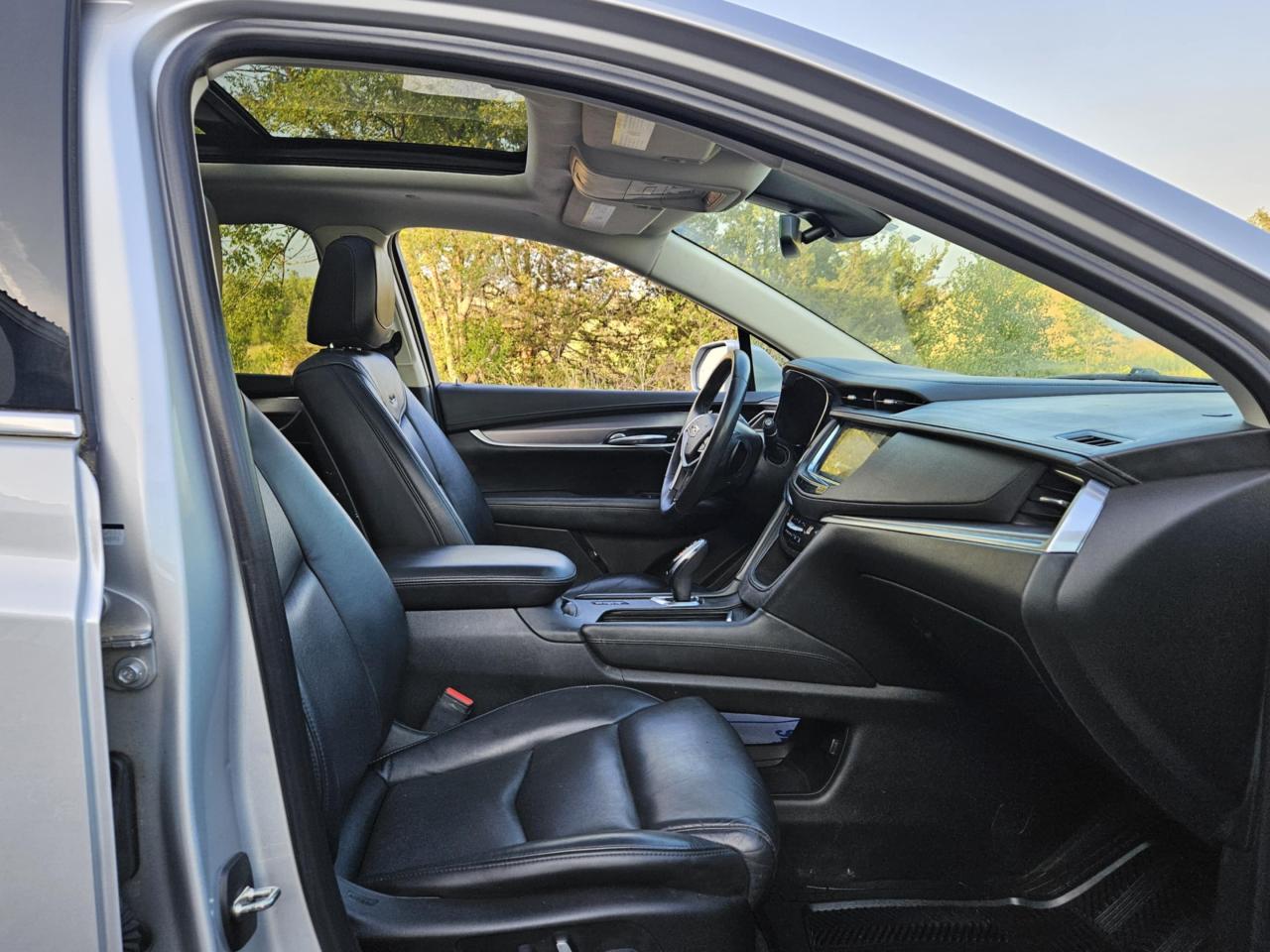 2017 Cadillac XT5 Luxury AWD Photo24
