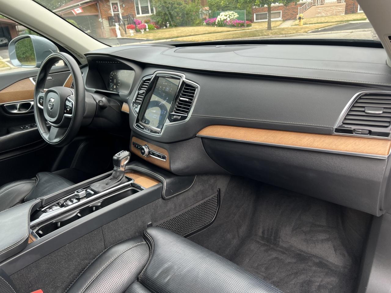2019 Volvo XC90 T6 Inscription AWD - Photo #11