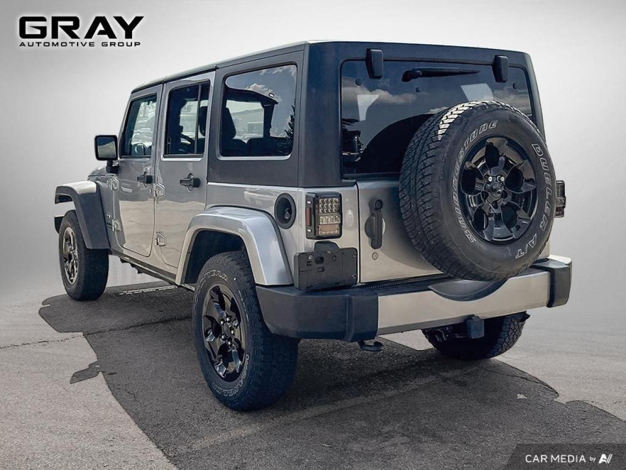 2016 Jeep Wrangler Unlimited Sahara - Photo #3