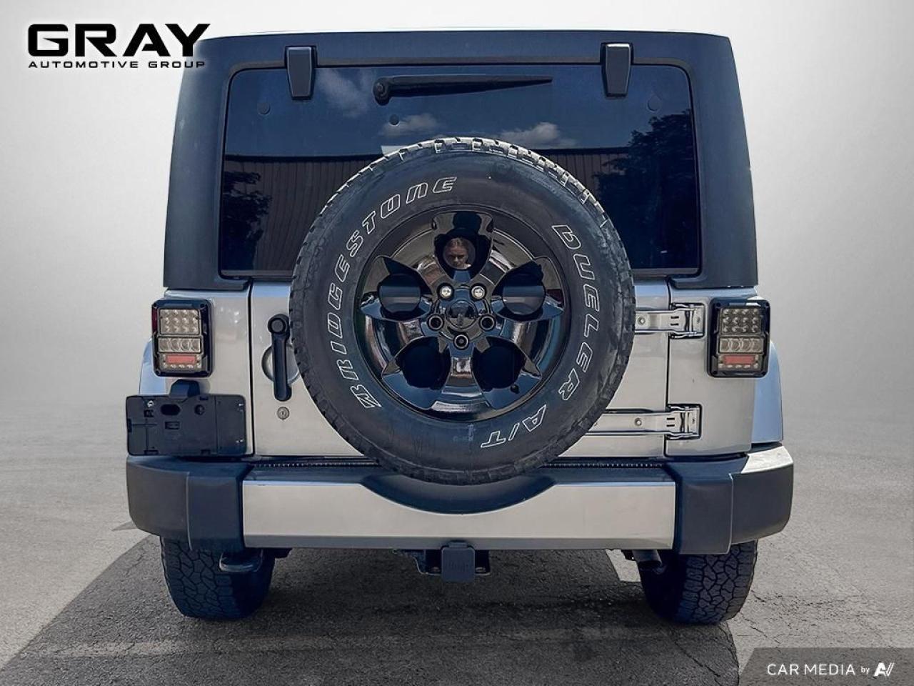 2016 Jeep Wrangler Unlimited Sahara - Photo #4