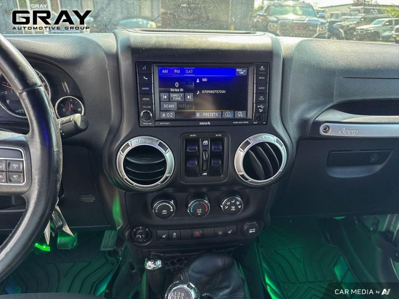 2016 Jeep Wrangler Unlimited Sahara - Photo #12