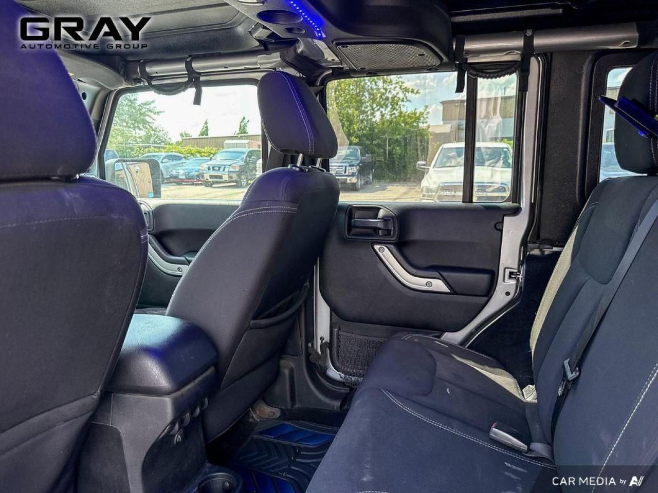2016 Jeep Wrangler Unlimited Sahara - Photo #14