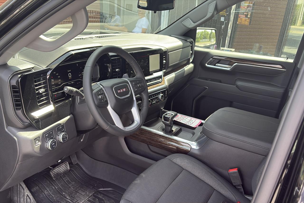 2025 GMC Sierra 1500 ELEVATION - Photo #5