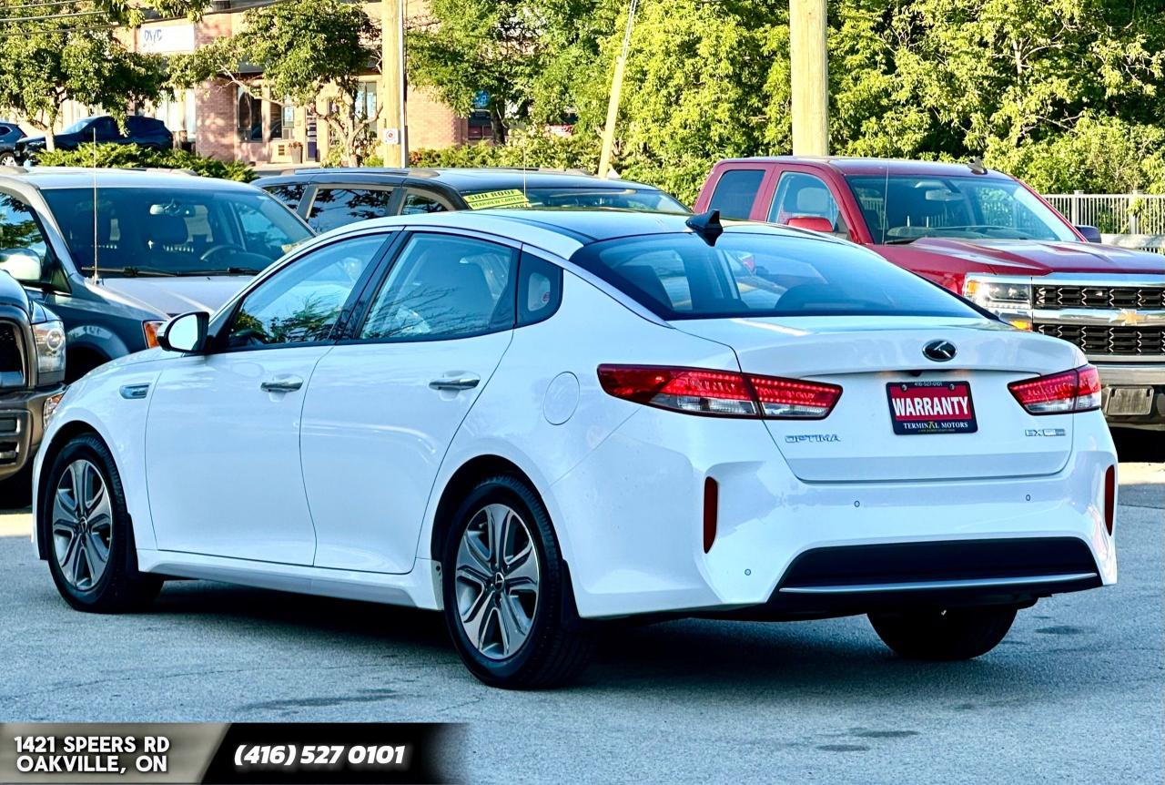 2017 Kia Optima EX Premium Photo3
