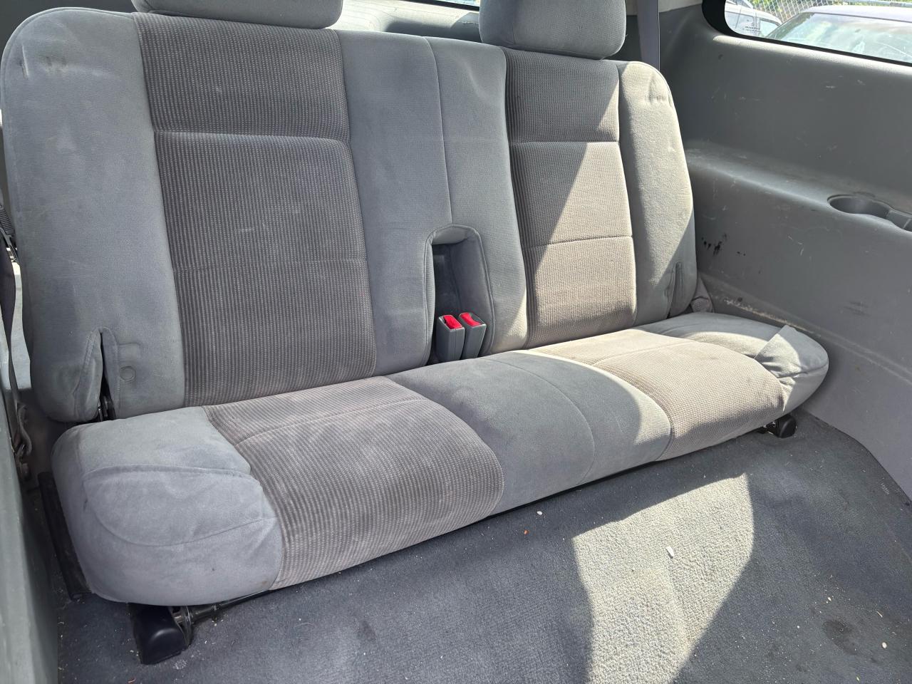 2006 Dodge Durango SLT,4 Wheel Drive, 5.7L, HEMI - Photo #8