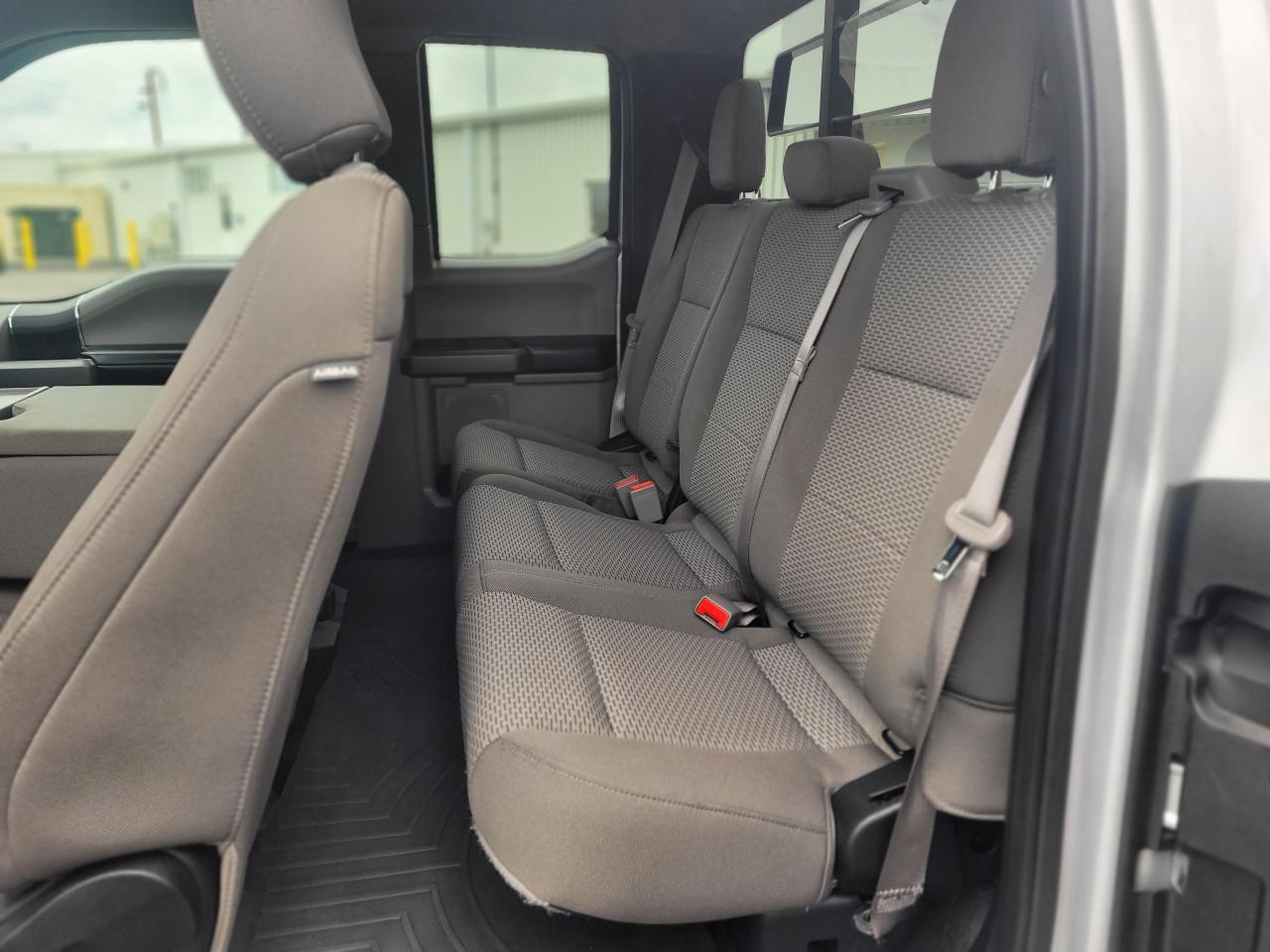 2018 Ford F-150 XLT 4X4 SUPERCAB W/ TRAILER TOW PACK Photo5