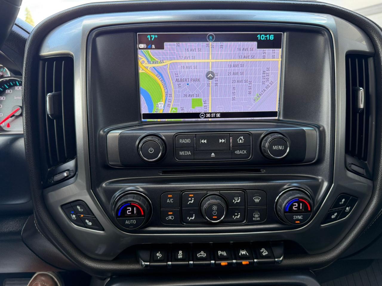 2018 Chevrolet Silverado 1500 SILVERADO LTZ Z51 | ONE OWNER | NO ACCIDENTS - Photo #22
