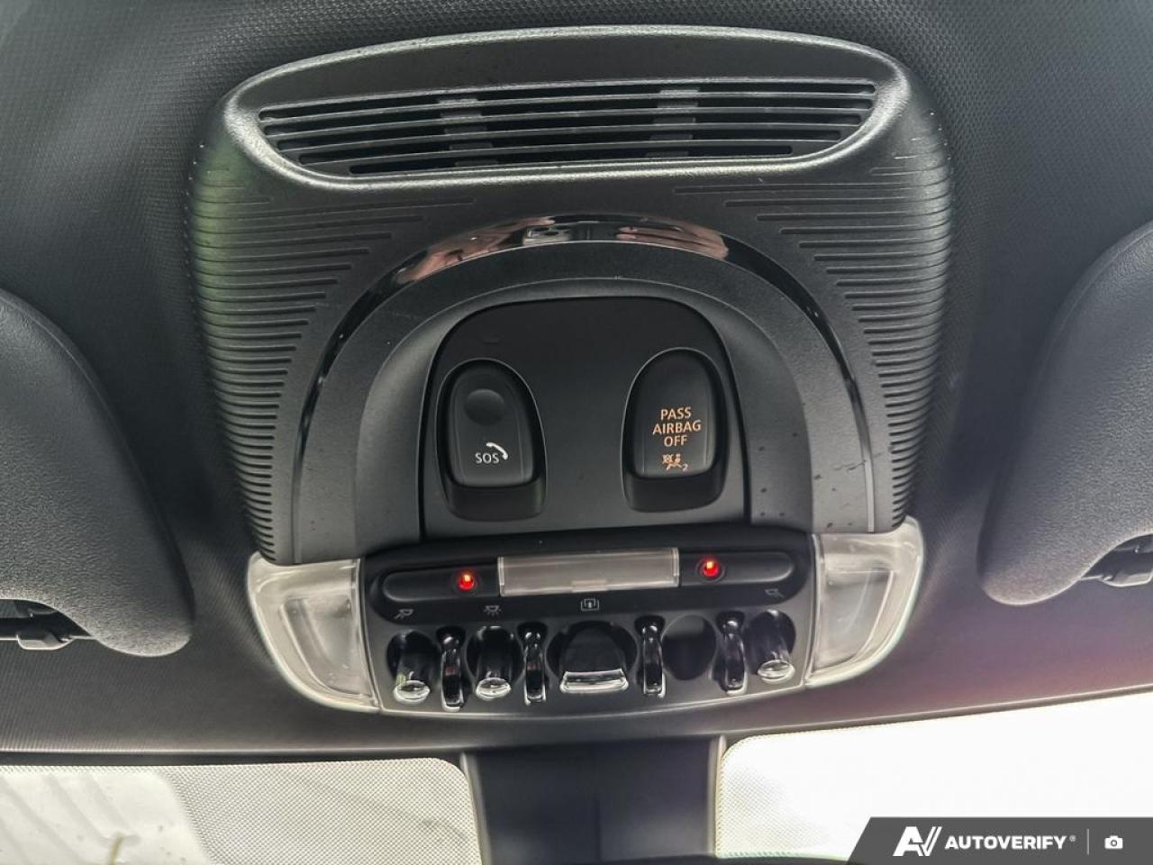 2019 MINI Cooper LEATHER / PANO ROOF / NAV / HTD SEATS / AUTO - Photo #18