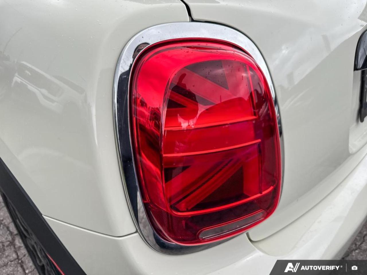 2019 MINI Cooper LEATHER / PANO ROOF / NAV / HTD SEATS / AUTO - Photo #7