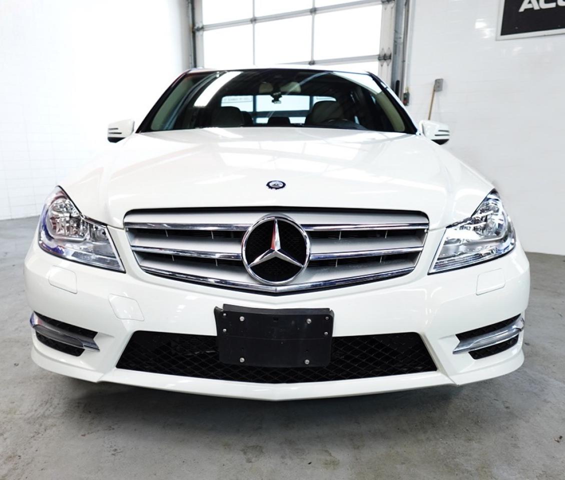 2012 Mercedes-Benz C-Class C300 4Matic - NO ACCIDENT, LOW KM, WHITE ON BEIGE - Photo #2