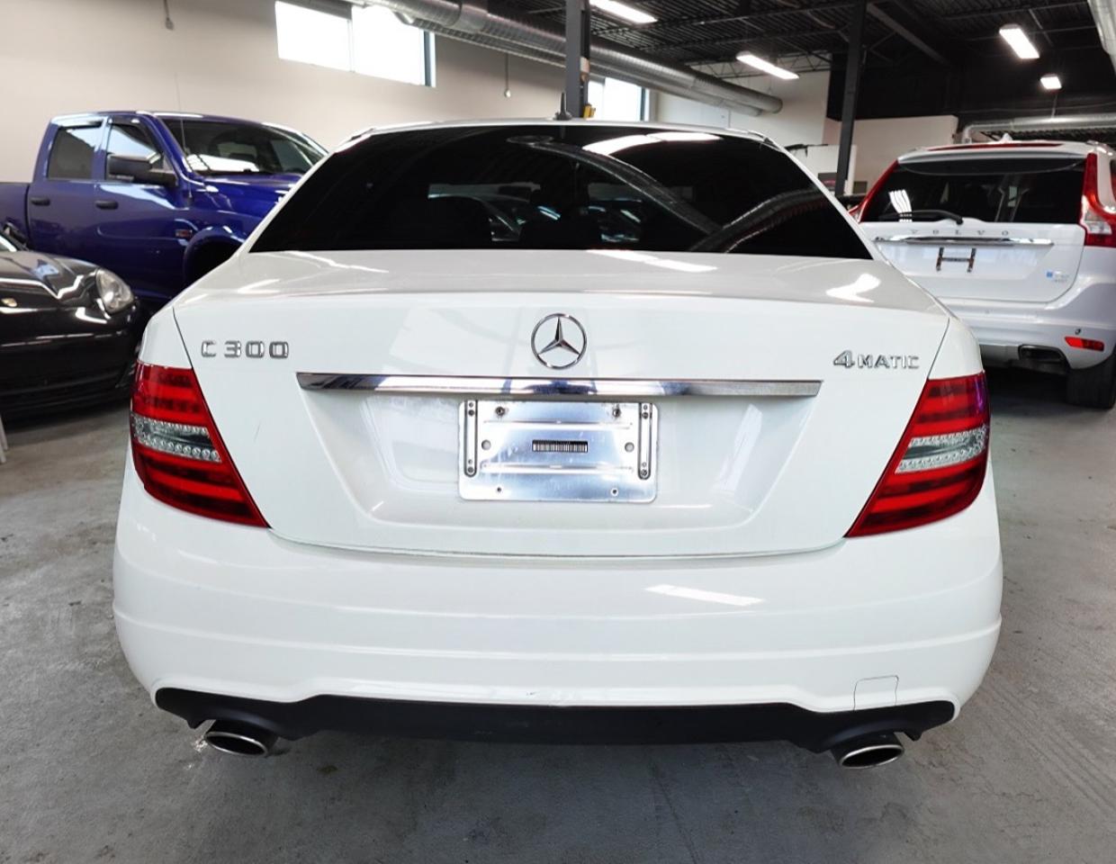 2012 Mercedes-Benz C-Class C300 4Matic - NO ACCIDENT, LOW KM, WHITE ON BEIGE Photo4